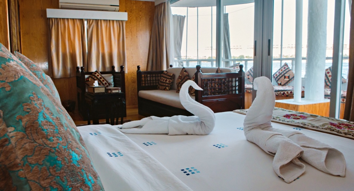 Nile Dahabeya Amoura Cruise 4 days/3 nights Photo 4