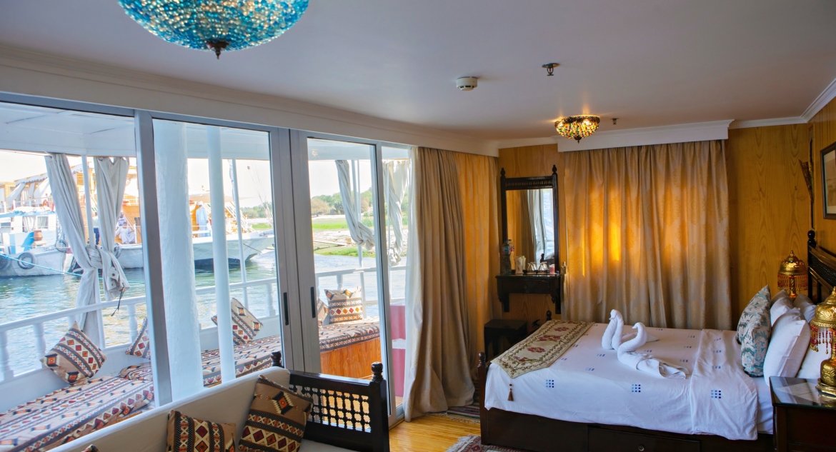 Nile Dahabeya Amoura Cruise 4 days/3 nights Photo 5