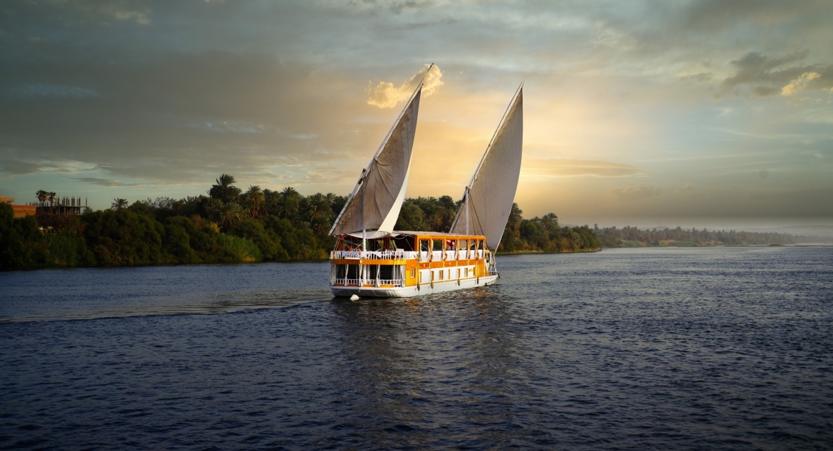 Nile Dahabeya Amoura Cruise 4 days/3 nights Photo 6